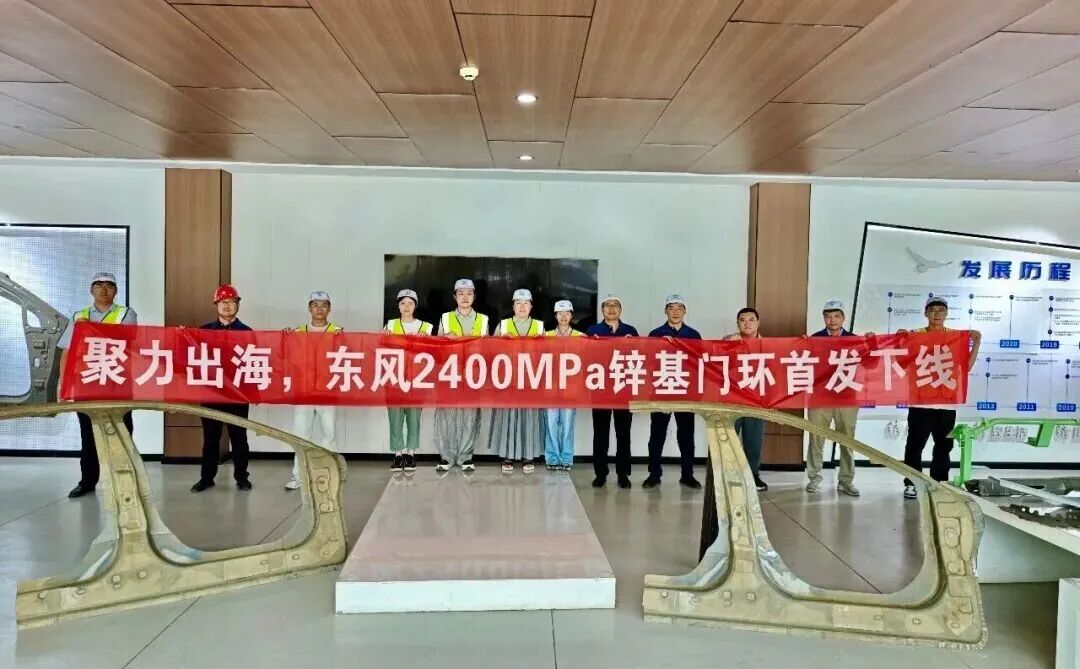 东风24.jpg 东风24.jpg